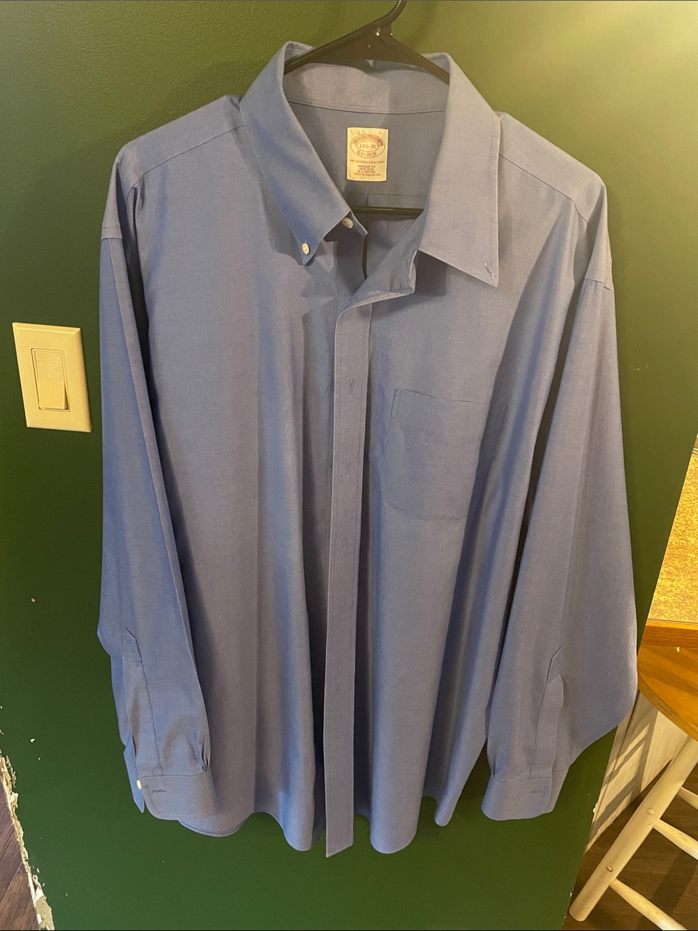 Brooks Brothers Light Blue Button-Down Dress Shirt 17.5-35 Non-Iron